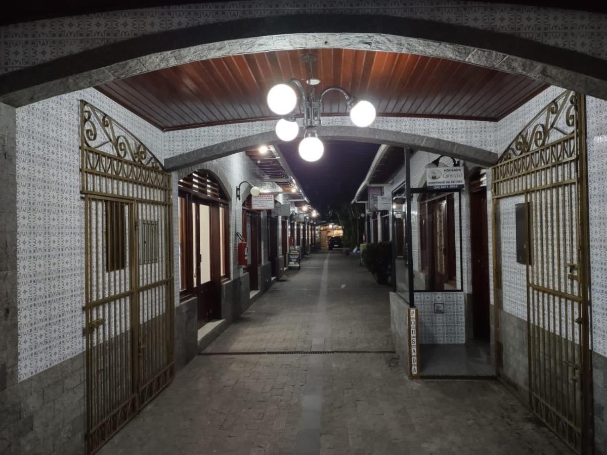 Pousada Caravelas - Centro De Парати Екстериор снимка