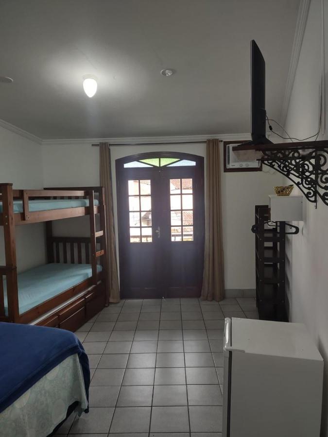 Pousada Caravelas - Centro De Парати Екстериор снимка